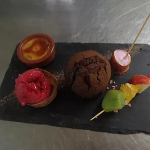 https://hotel-le-commerce.inbrittany.com